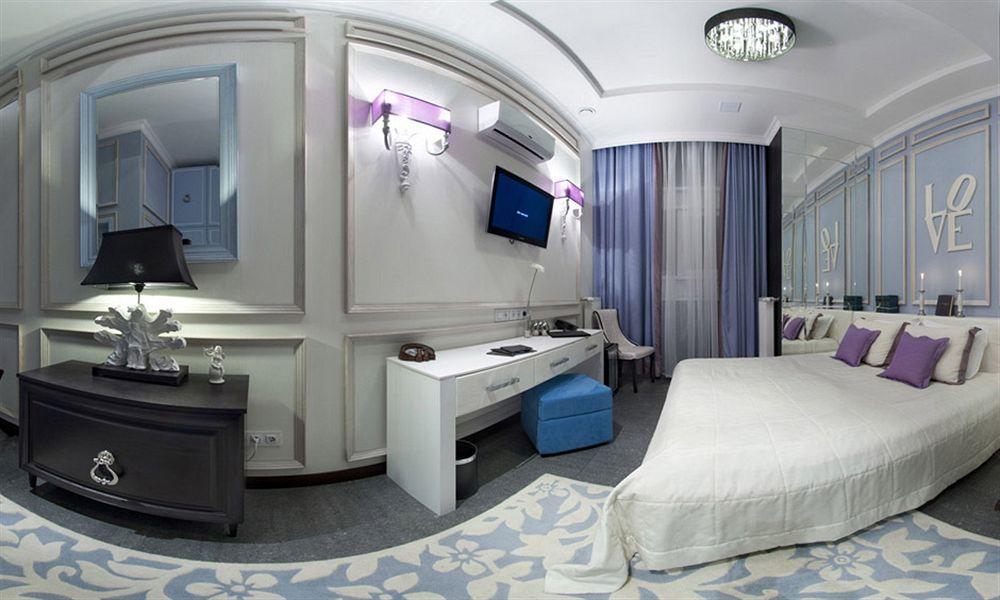 Mirax Boutique Hotel Kharkiv Exterior photo
